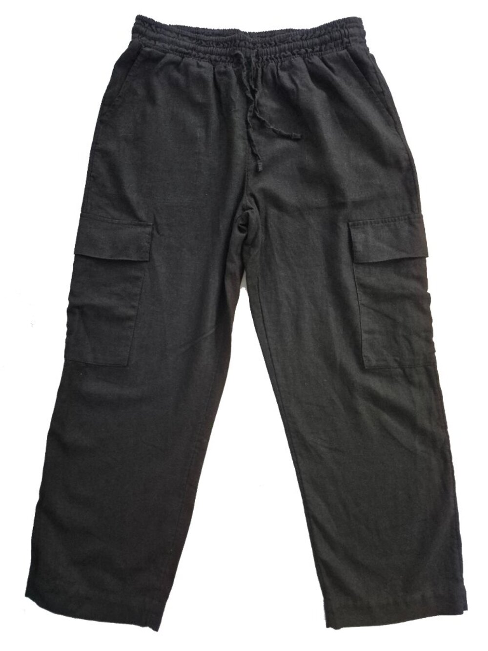Time and Tru Black Cropped Cargo Pants